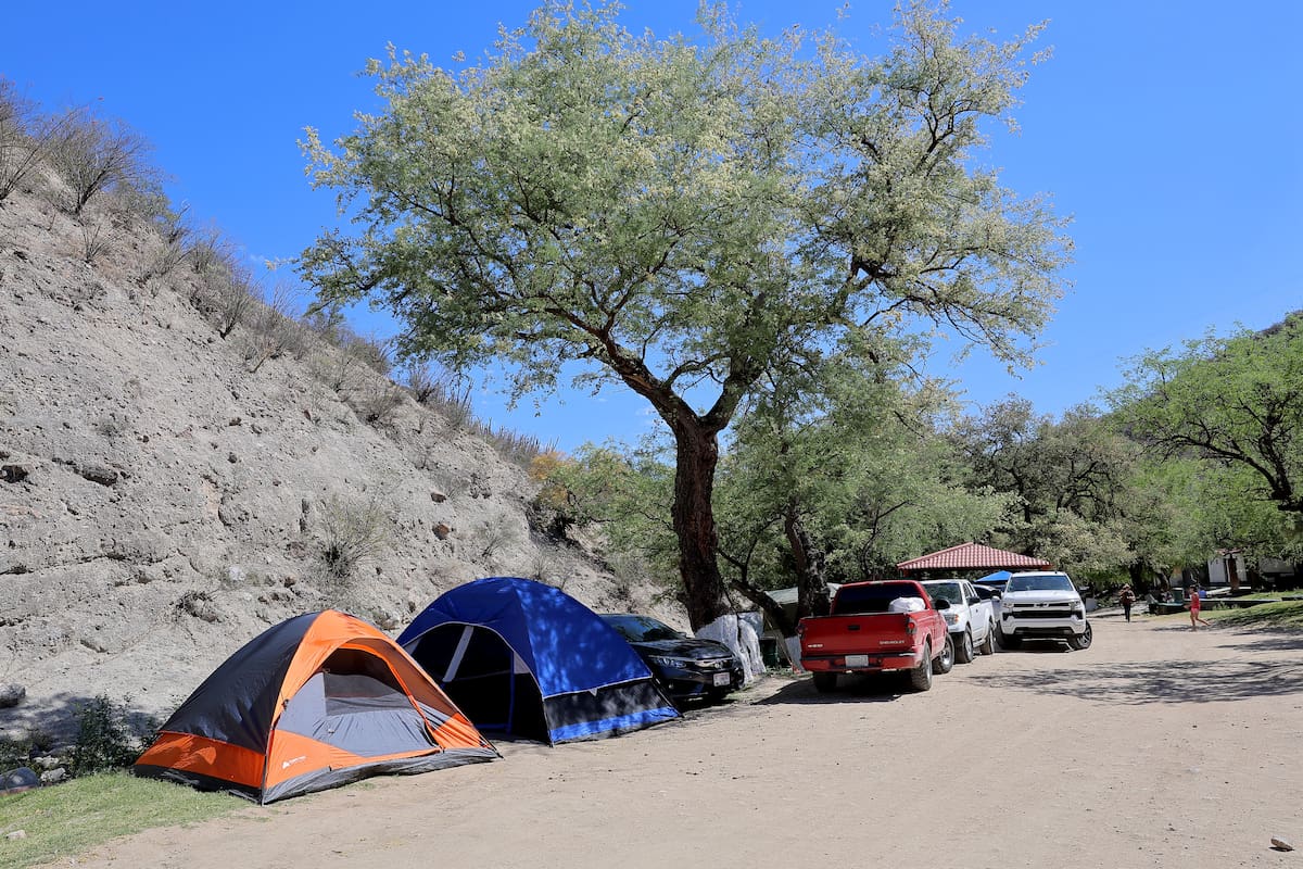 Los visitantes tienen la opción de acampar en el lugar.