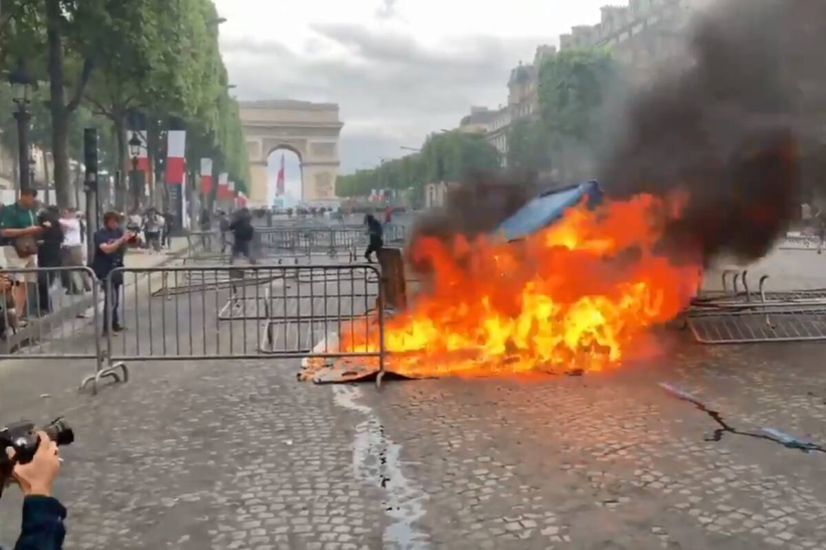 Más de cien detenidos durante manifestaciones en París