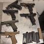 CBP decomisa armas y casi 2 mil cartuchos ocultos en auto que iba rumbo a Mexicali