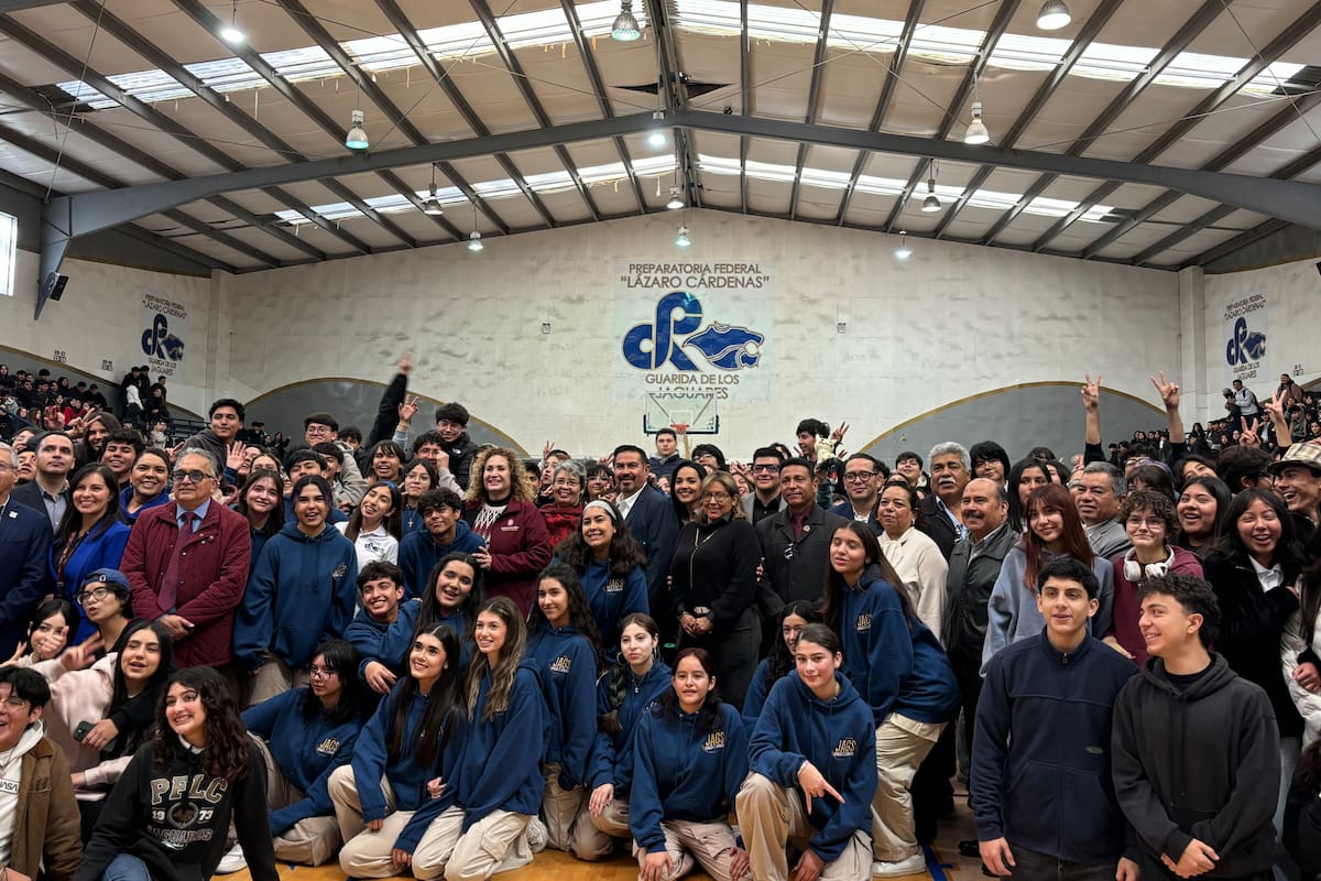 Regresan más de 140 mil alumnos de preparatoria a clases en Baja California para el semestre 2026-1