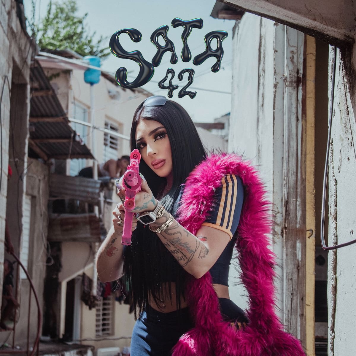 Bellakath / Instagram: @labellakath