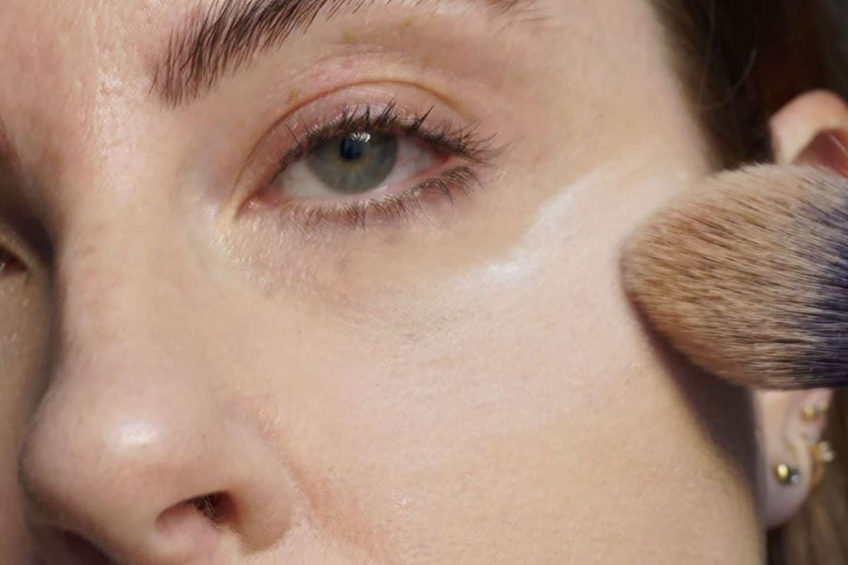 Polvo traslúcido: por qué es el mejor aliado si tienes piel grasa