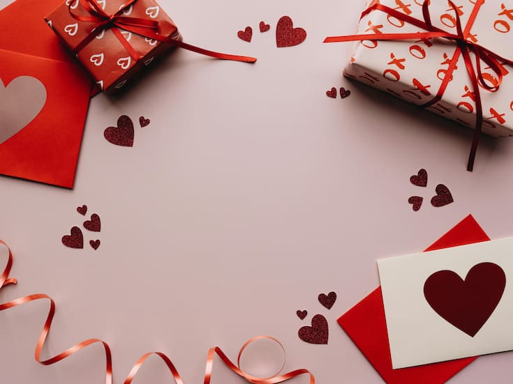 ¿Sin ideas ni dinero para el 14 de febrero? Cómo hacer una caja de regalo con cartulina, paso a paso