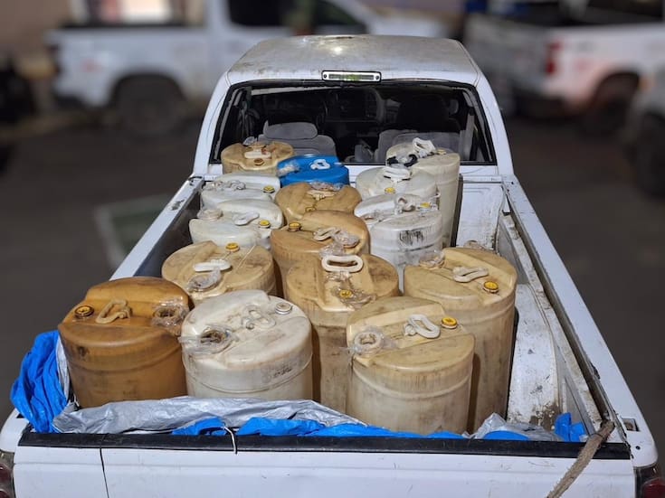 Aseguran 900 litros de gasolina ilegal durante operativo en Ensenada