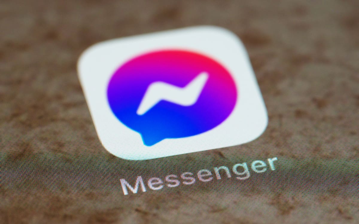 Facebook, Messenger.