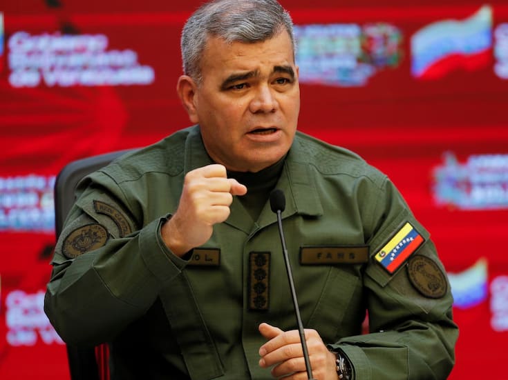 Delcy Rodríguez destituyó a Vladimir Padrino López tras 12 años al frente y nombró a Gustavo González López