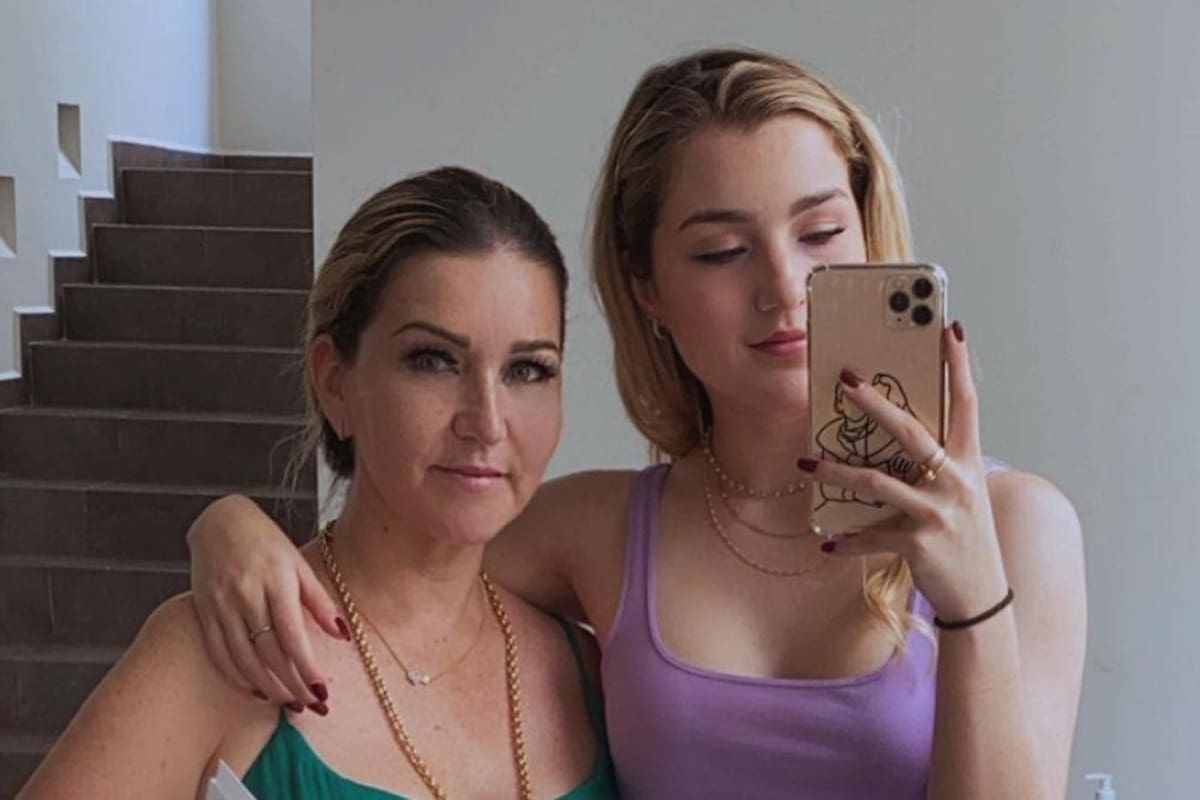 Hija de Alicia Villarreal enciende redes sociales con tremendo escote