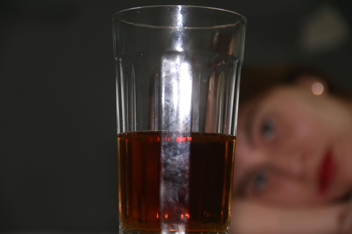 Es el alcohol la principal “puerta de entrada” a otras drogas: Expertos