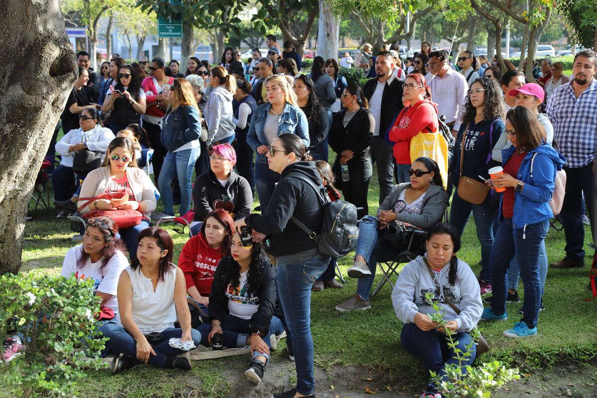 Maestros federales en Tijuana se declaran en paro de labores