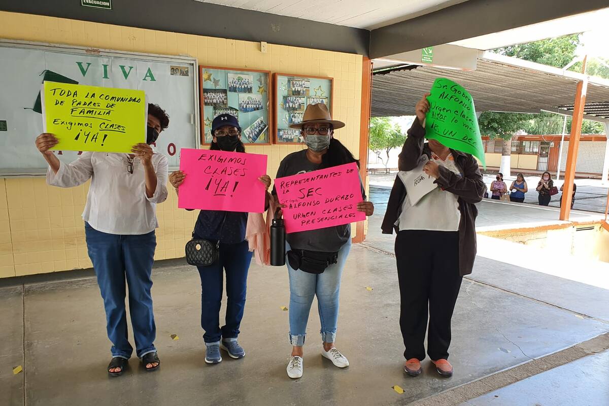 Tienen tres semanas sin clases por falta de aires