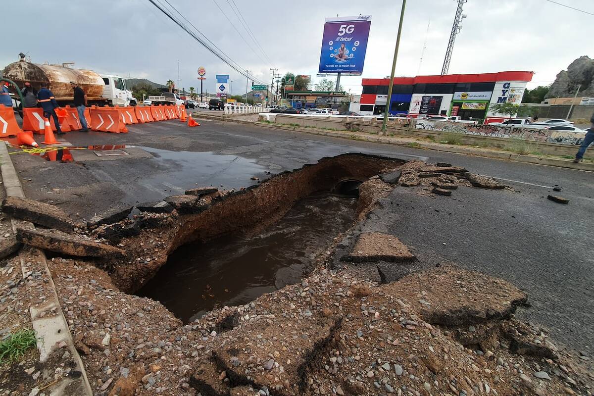 Lluvia en Hermosillo: Se abre socavón en bulevar Paseo del Río y Solidaridad