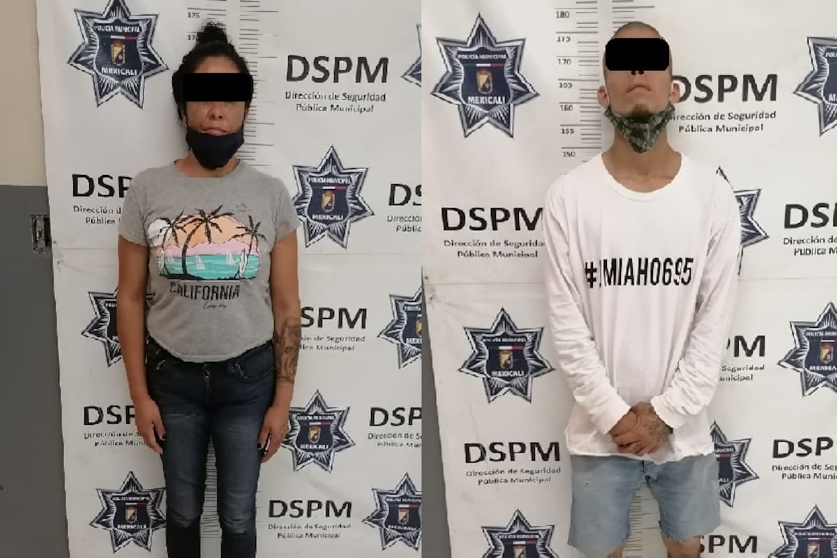 Detienen a dos por robo a tienda de autoservicio