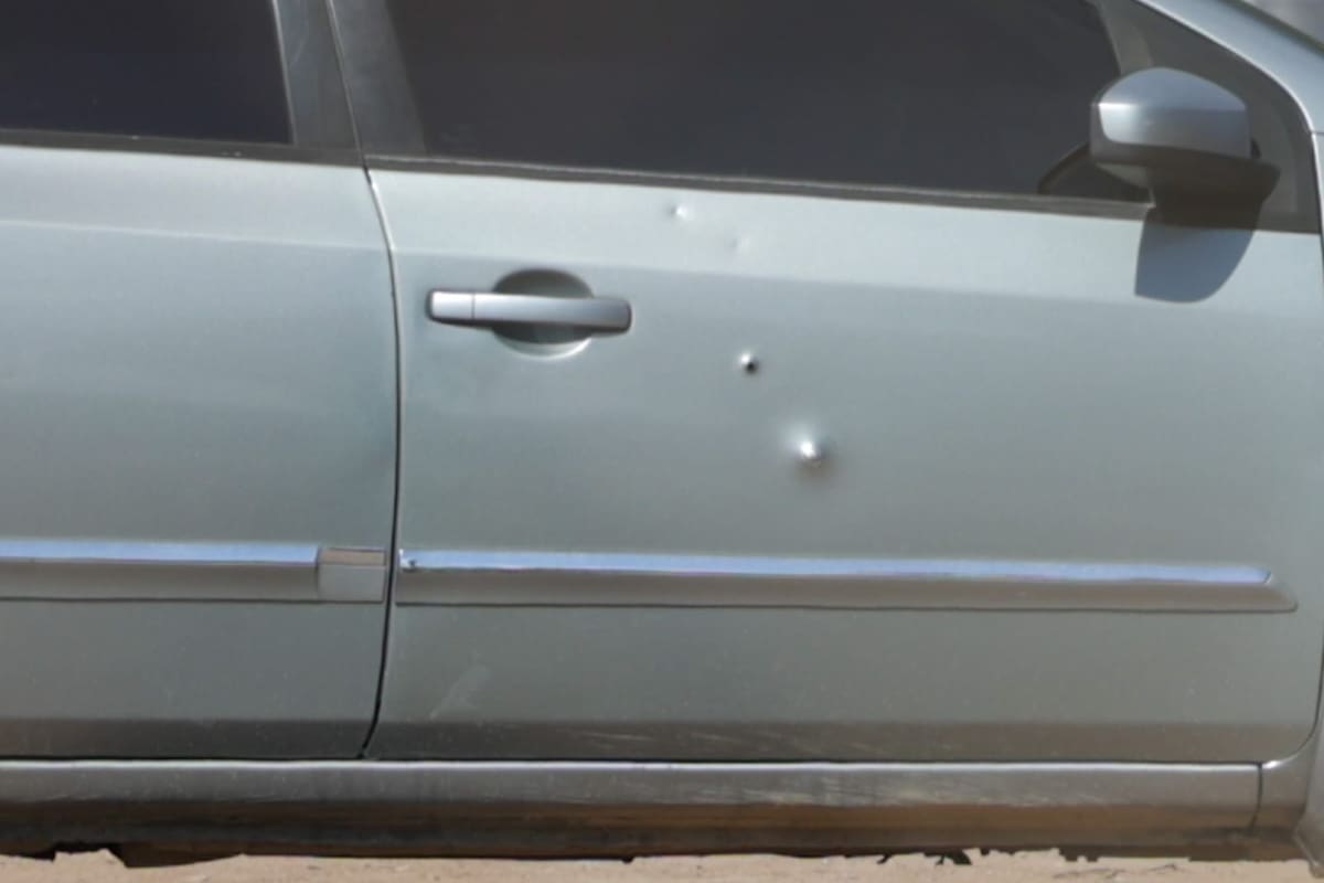 Hombre muere tras ser acribillado dentro de su carro en Islas Agrarias A