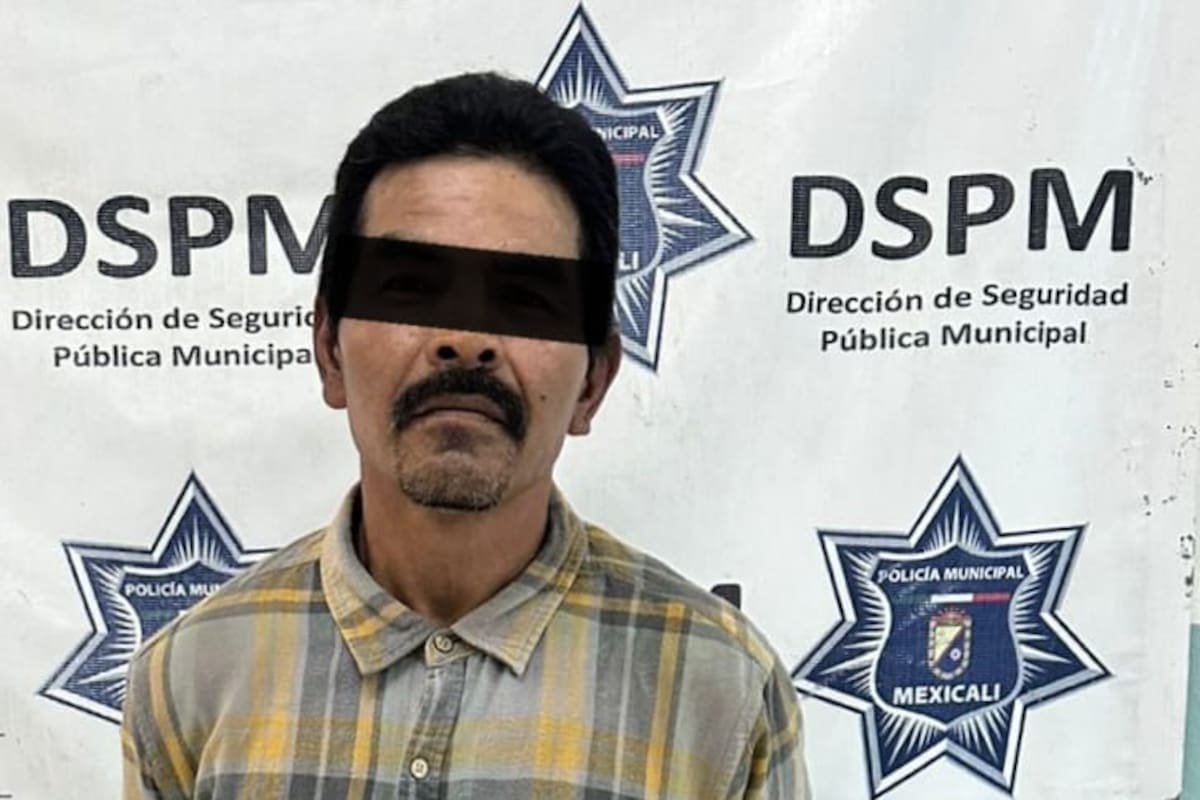 Sorprenden a sujeto armado merodeando casa hogar