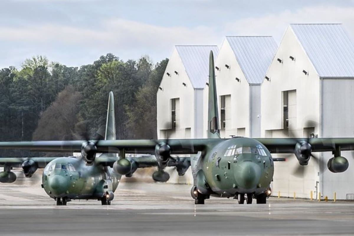 Tras enviar ayuda a Venezuela por los terremotos, la Fuerza Aérea Mexicana informó sobre el fortalecimiento de la flota aérea con la adquisición de dos aviones C-130 Super Hércules para aumentar su capacidad de rescate
