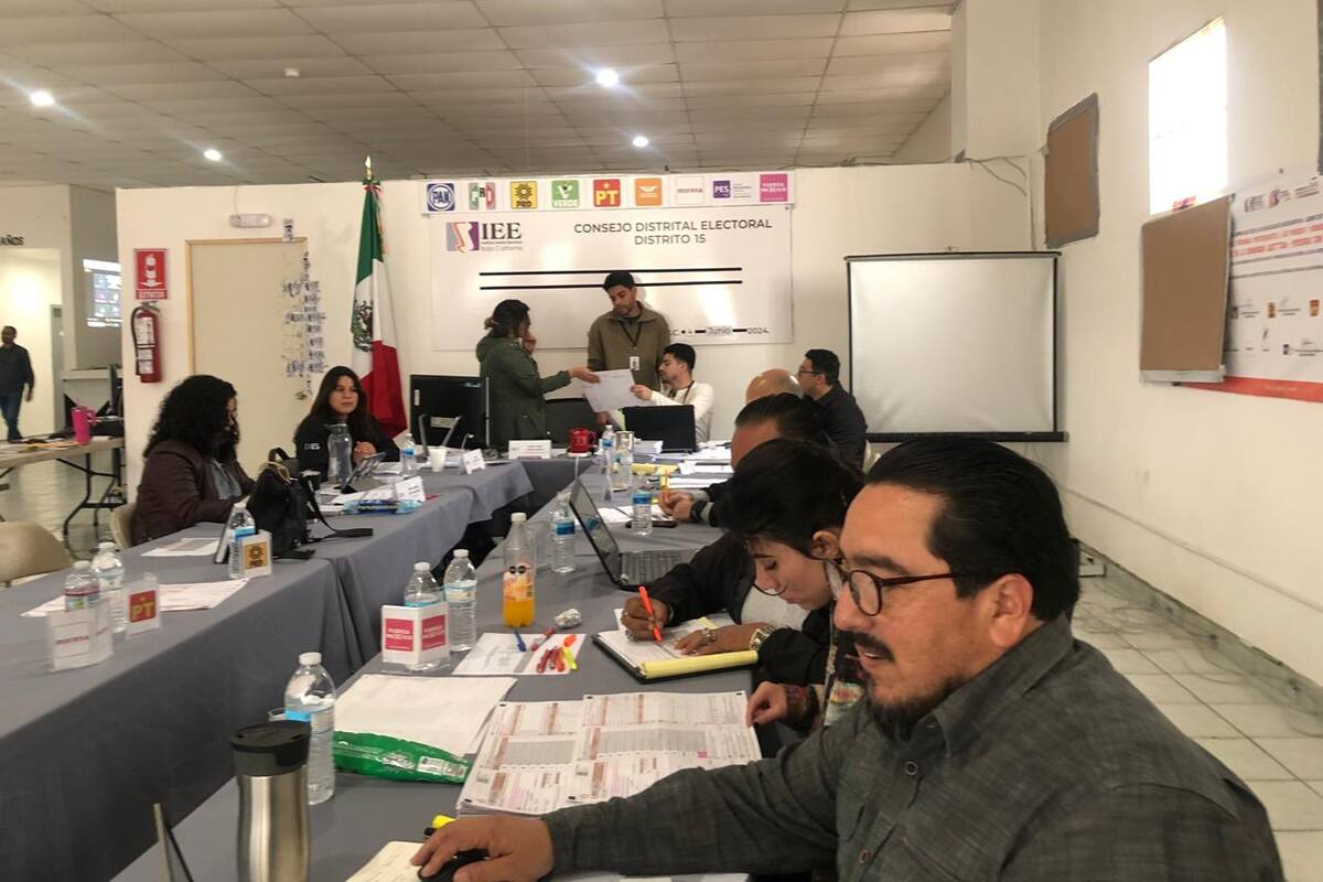 Inician cotejo de las actas de casillas para verificar votos de la jornada electoral