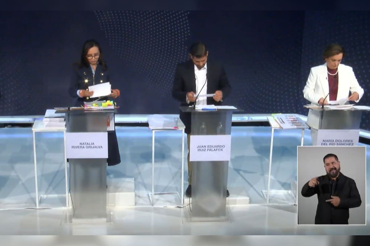 Patrullas eléctricas, tandeos de agua y los baches: Temas principales del debate por la Alcaldía de Hermosillo