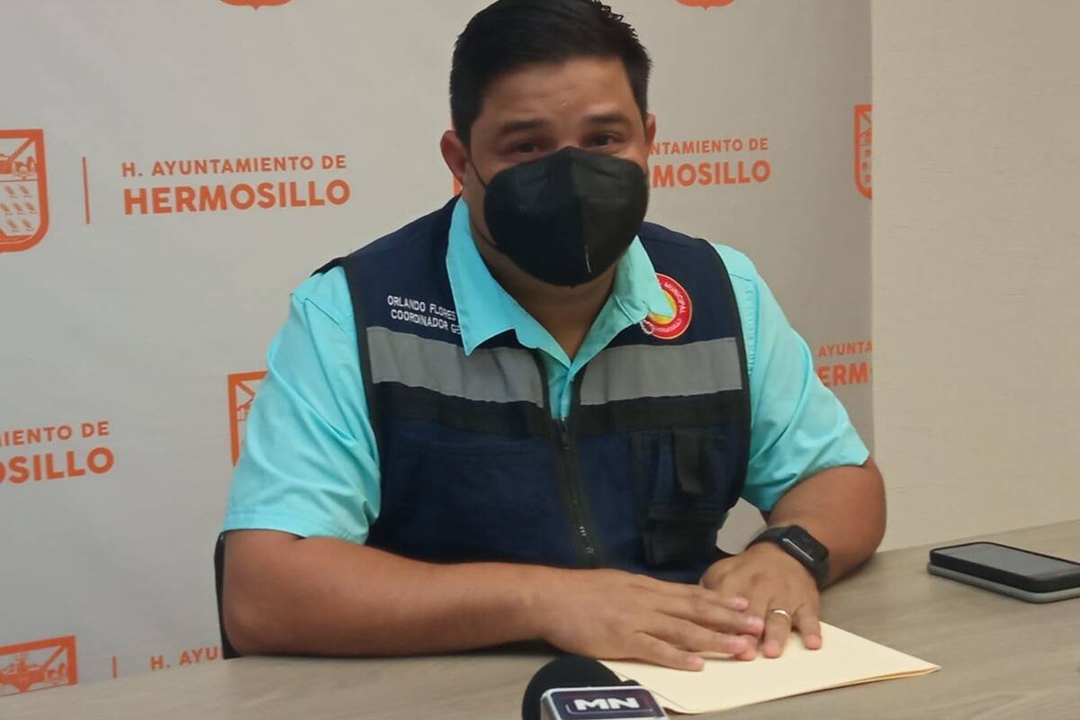Autoridades analizan 16 viviendas tras aparición de socavón en la colonia Sahuaro Indeco