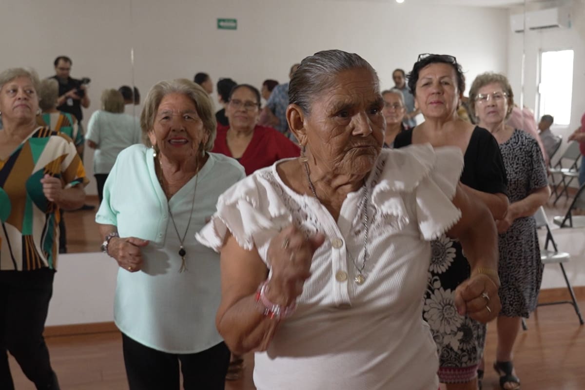Llegar a la tercera edad abrió una nueva etapa para Guadalupe y Manuel, quienes celebran activos el Día del Adulto Mayor mientras siguen aprendiendo y disfrutando la vida en el Isaam