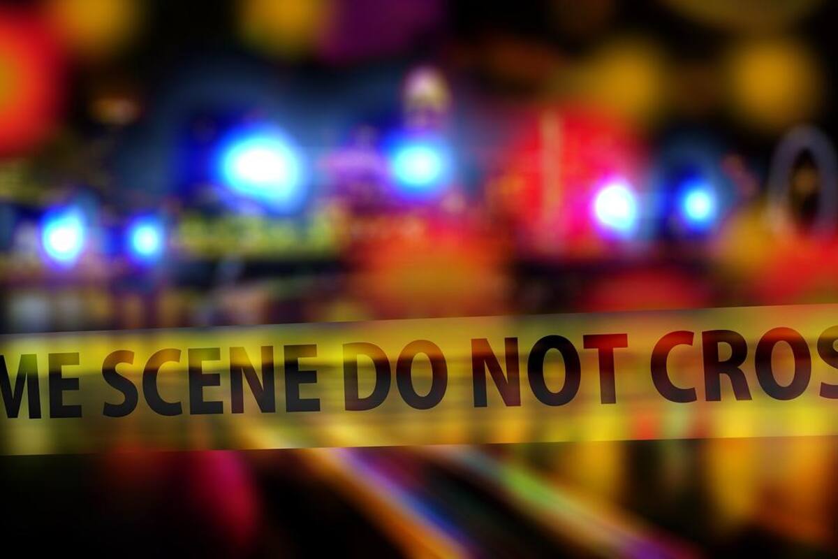Policía dispara a 2 personas durante una persecución de vehículos en EE.UU.