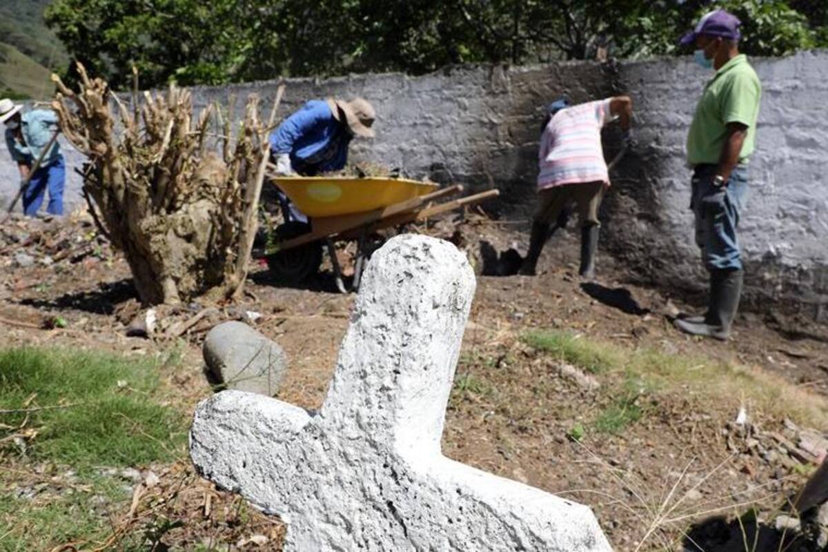 Gobierno de Colombia buscará esclarecer crímenes del conflicto
