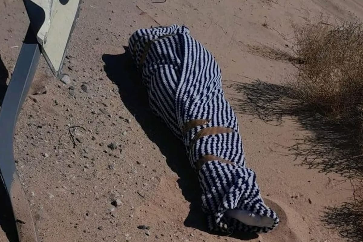 Localizan cuerpo envuelto en alfombra en zona desértica