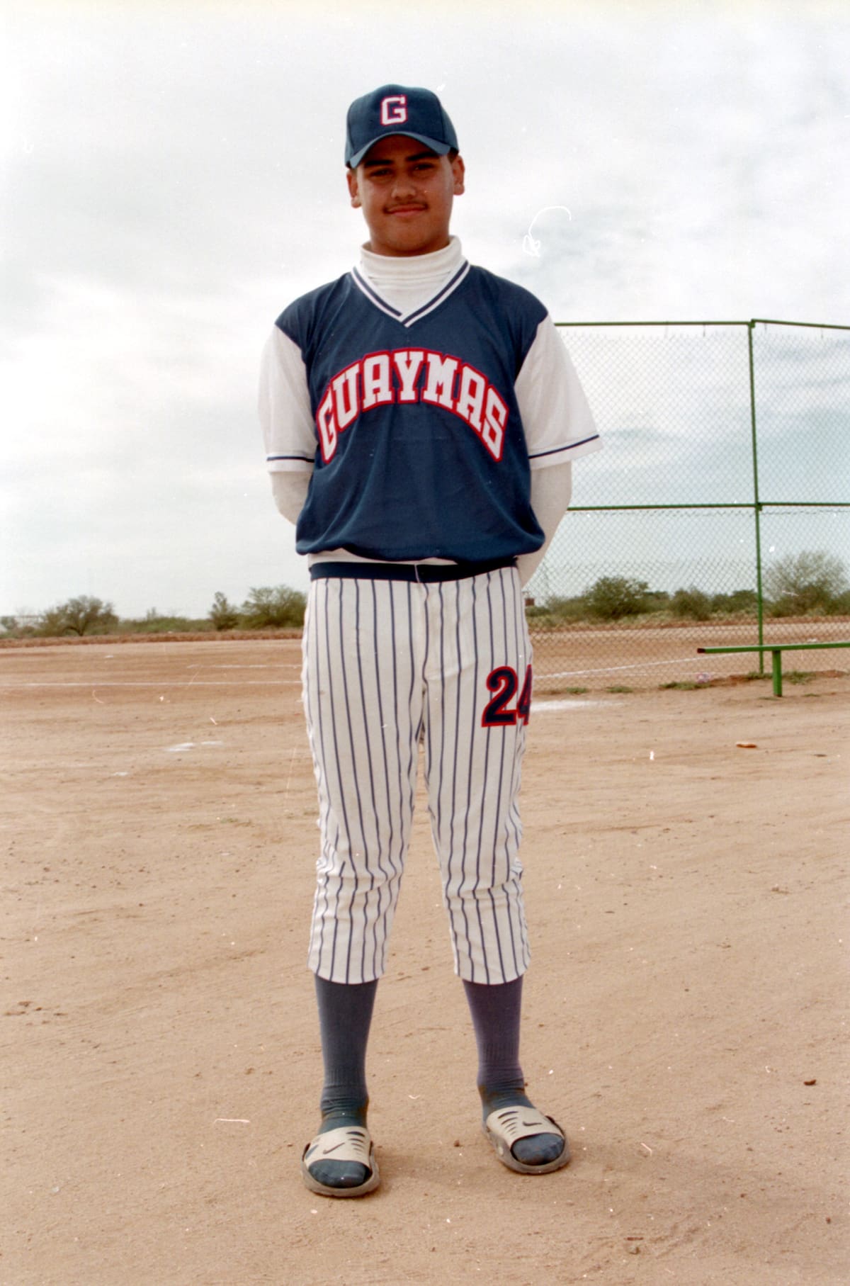 Matías Carrillo Jr. con un equipo de Guaymas a los 14 años. (Foto: Teodoro Borbón)