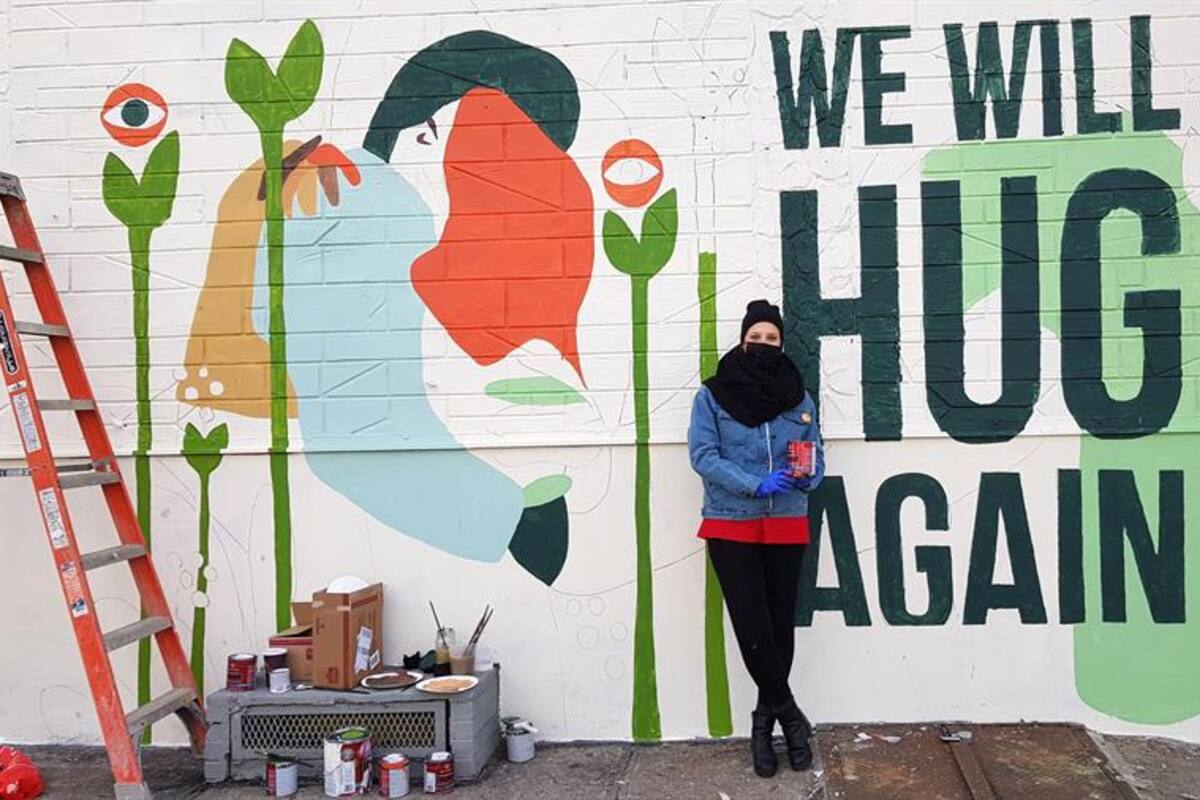 'Nos abrazaremos de nuevo', la llama del street art no se extingue en NY
