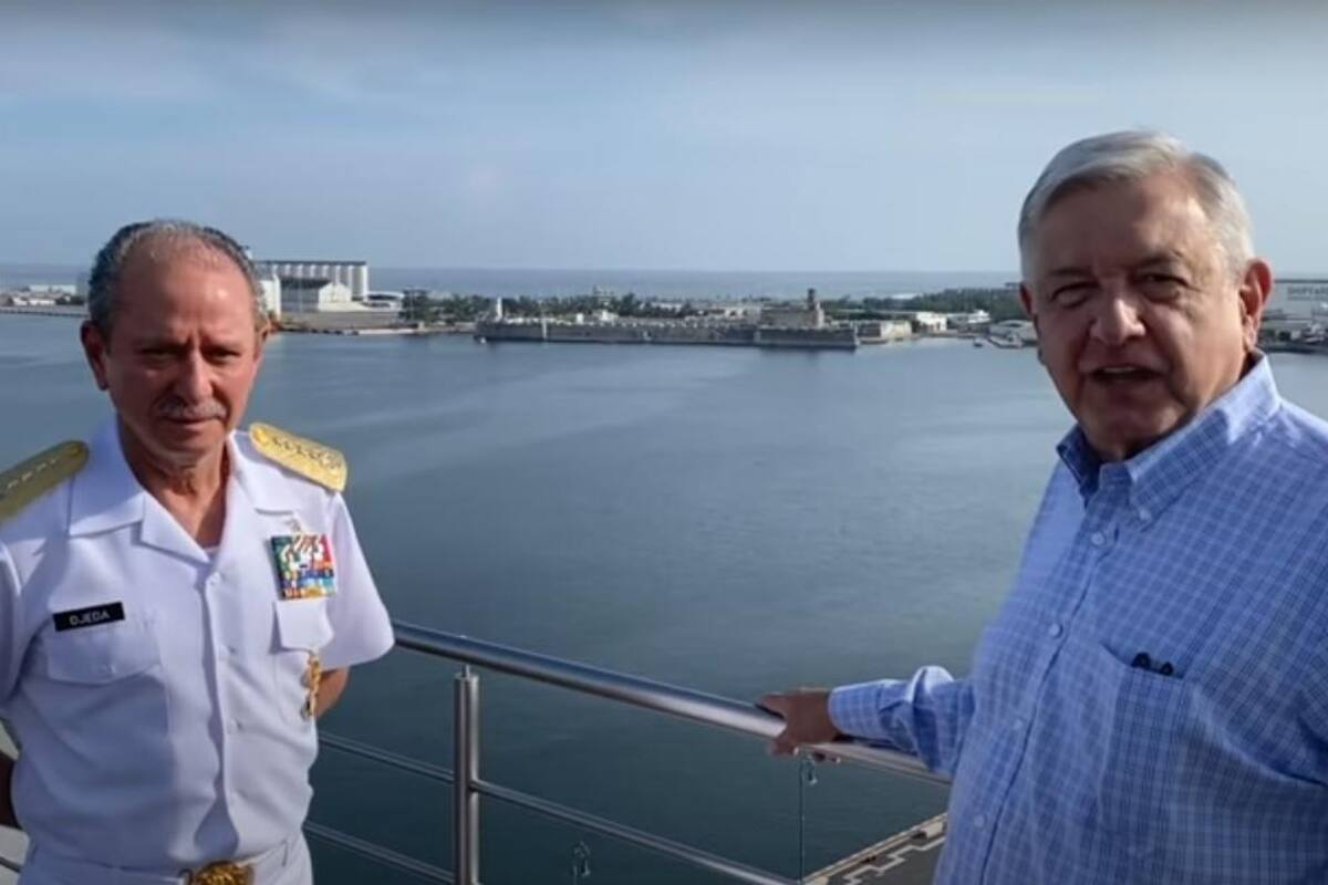 Vamos a revisar contratos "leoninos" para recuperar puertos del país: AMLO