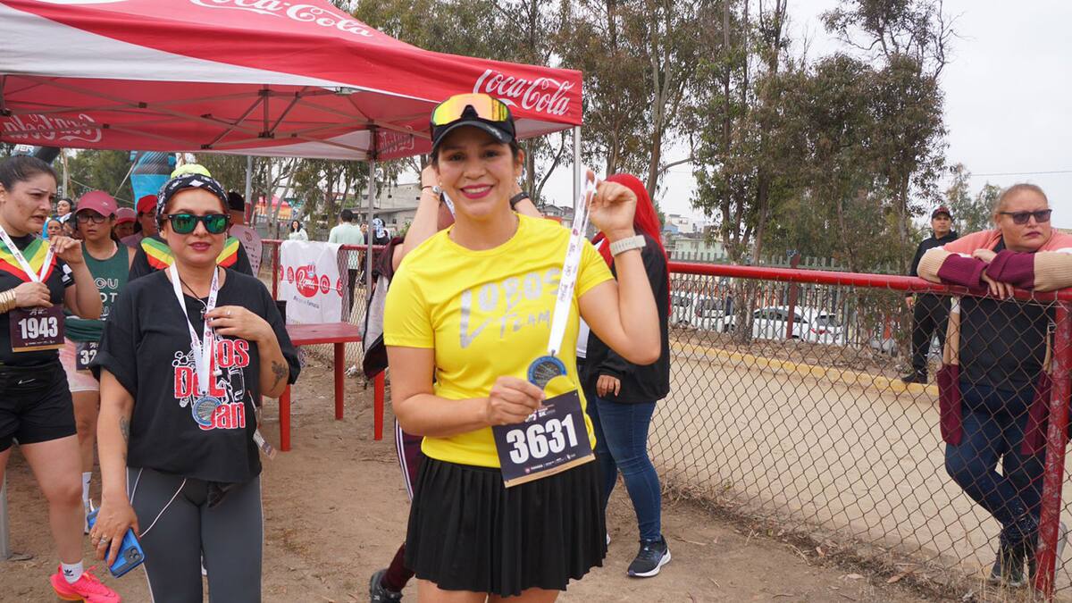 En la categoría femenil, Tania Muñoz se llevó la victoria con un tiempo de 20 minutos y 36 segundos.