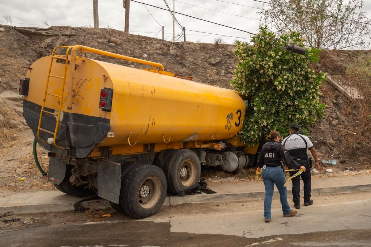 Ayuntamiento de Tijuana apoyará a familia de joven motociclista que murió atropellado por una pipa