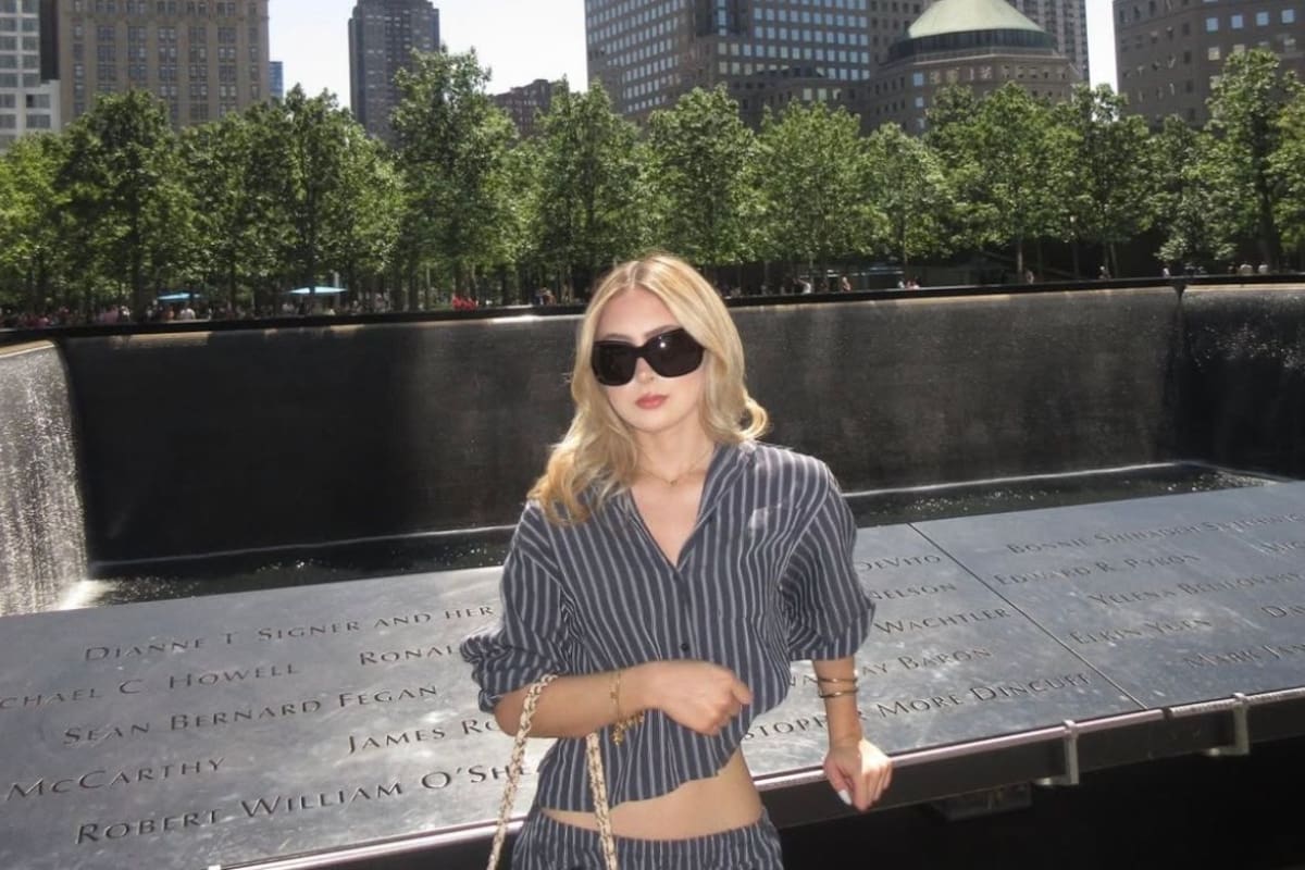 Critican a influencer mexicana Dafne JM tras publicar fotografías en el Memorial del 11-S en Nueva York, donde usuarios consideraron que su contenido fue una falta de respeto hacia las víctimas
