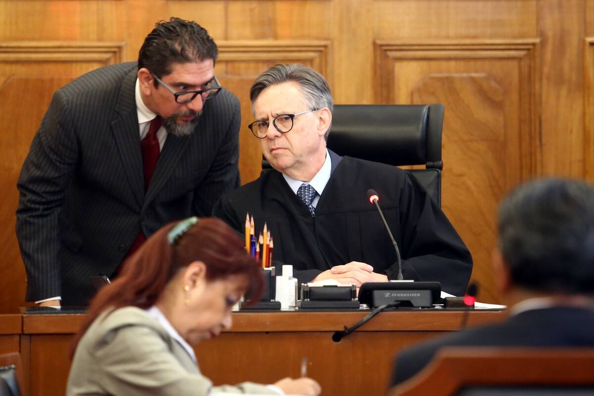 Eduardo Medina Mora es investigado por presunto lavado de dinero