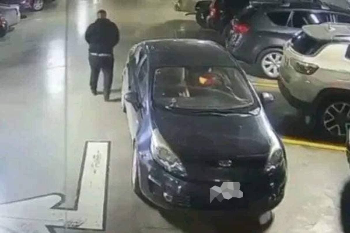 Policiaca Tijuana: Roban vehículo y en huida dañan a dos autos en plaza Península