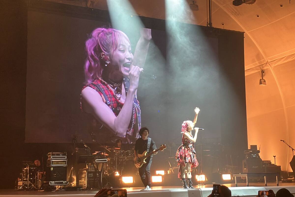 Encanta LiSA con su voz en el Comic Con 2024