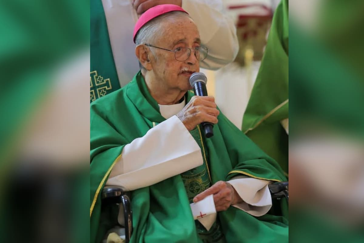 Sepultarán al arzobispo emérito de Hermosillo, José Ulises Macías Salcedo, en Catedral tras misa exequial