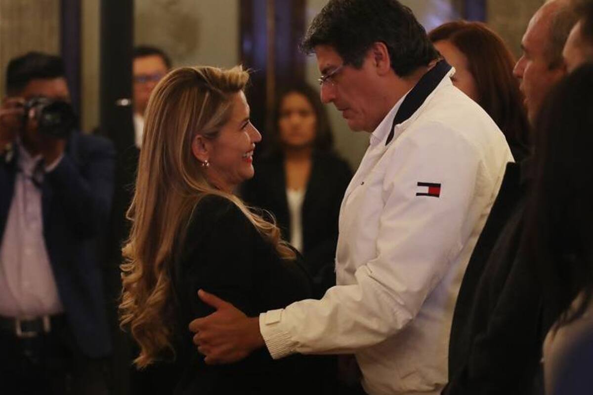 Bolivia da 2 días al Parlamento antes de ir a comicios por decreto