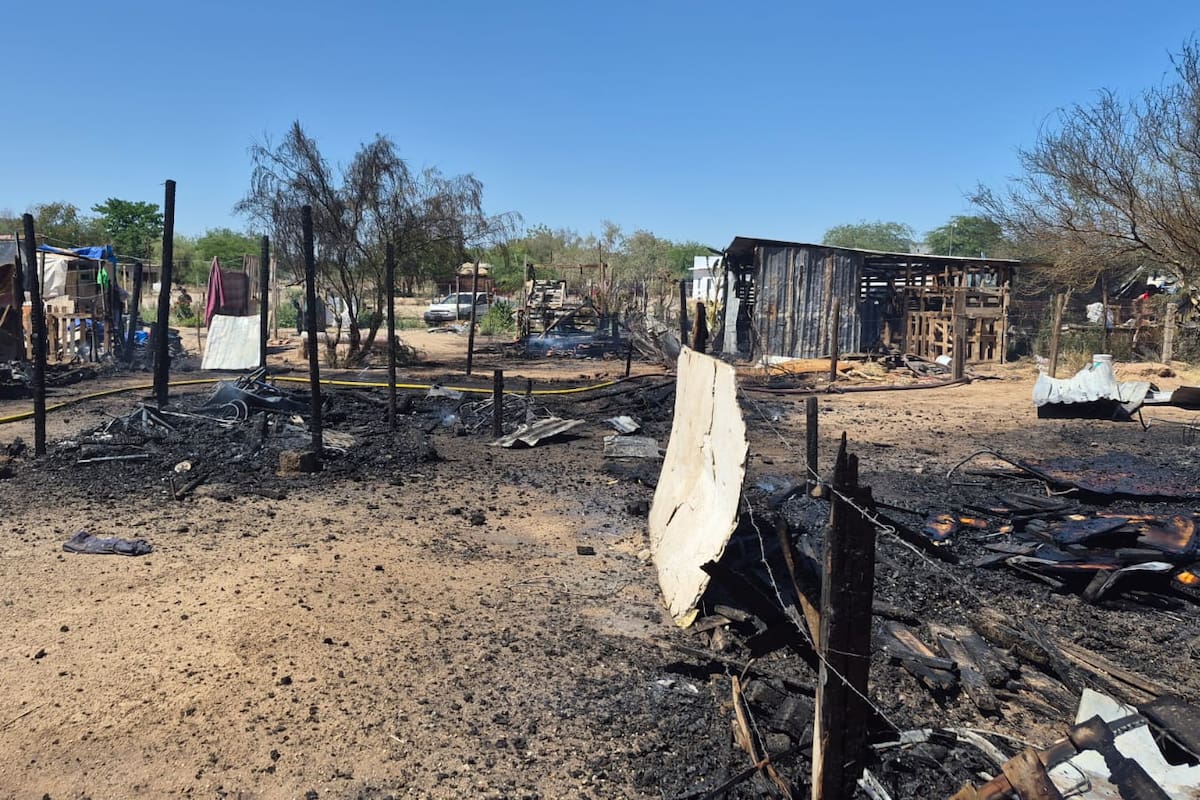 Incendio en Tres Reynas arrasa con hogar de familia; perdieron todo y solicitan donativos de ropa, pañales y material de construcción