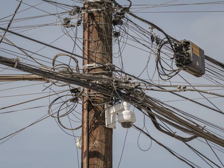 Plantean retiro de cableado en desuso para mejorar imagen urbana y reducir riesgos