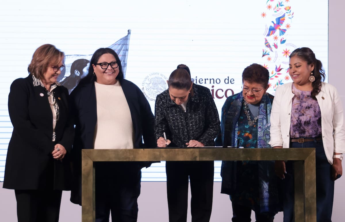 Claudia Sheinbaum firma decreto de Reforma de Igualdad sustantiva. | Crédito: Presidencia