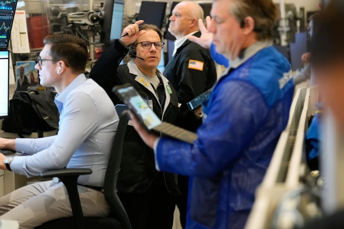 Crece la tensión entre Trump y Wall Street: CEOs advierten que debilitar a la Fed y limitar intereses de tarjetas de crédito puede provocar menos préstamos, volatilidad financiera y consecuencias para la economía de Estados Unidos. | Crédito: AP