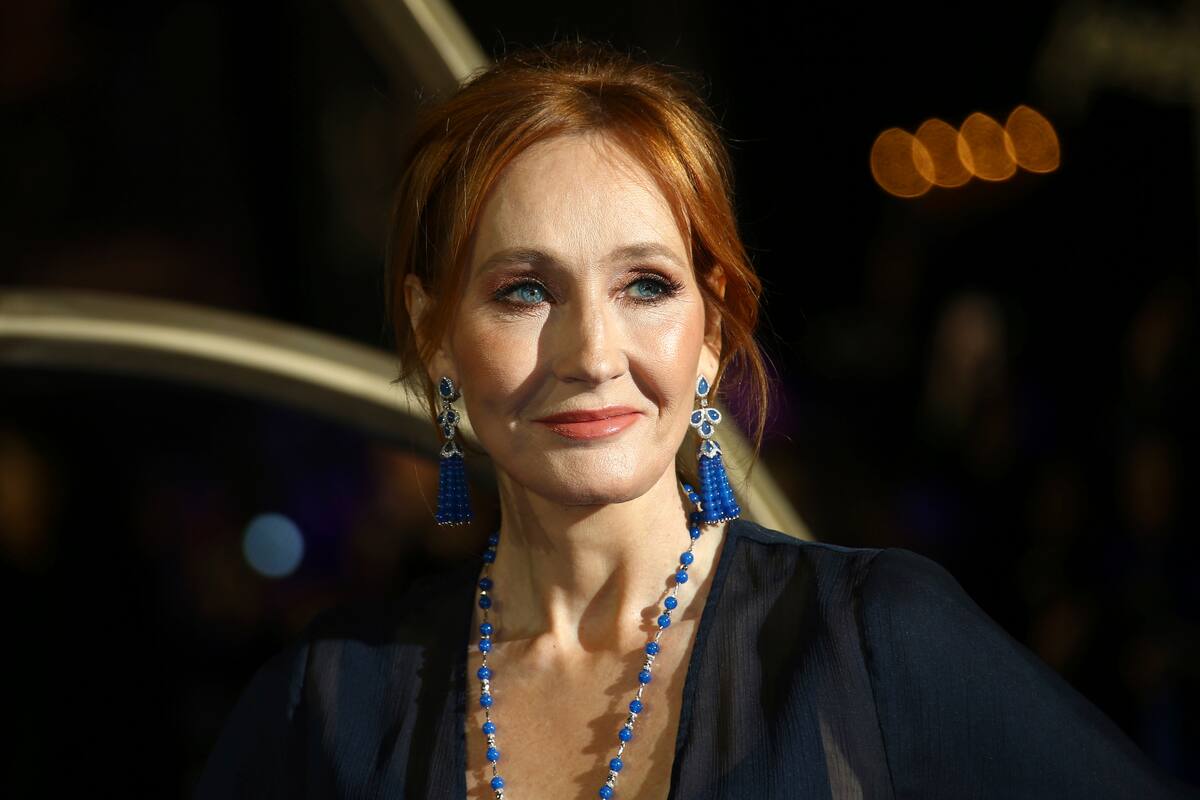 Publica JK Rowling nueva historia gratis en Internet