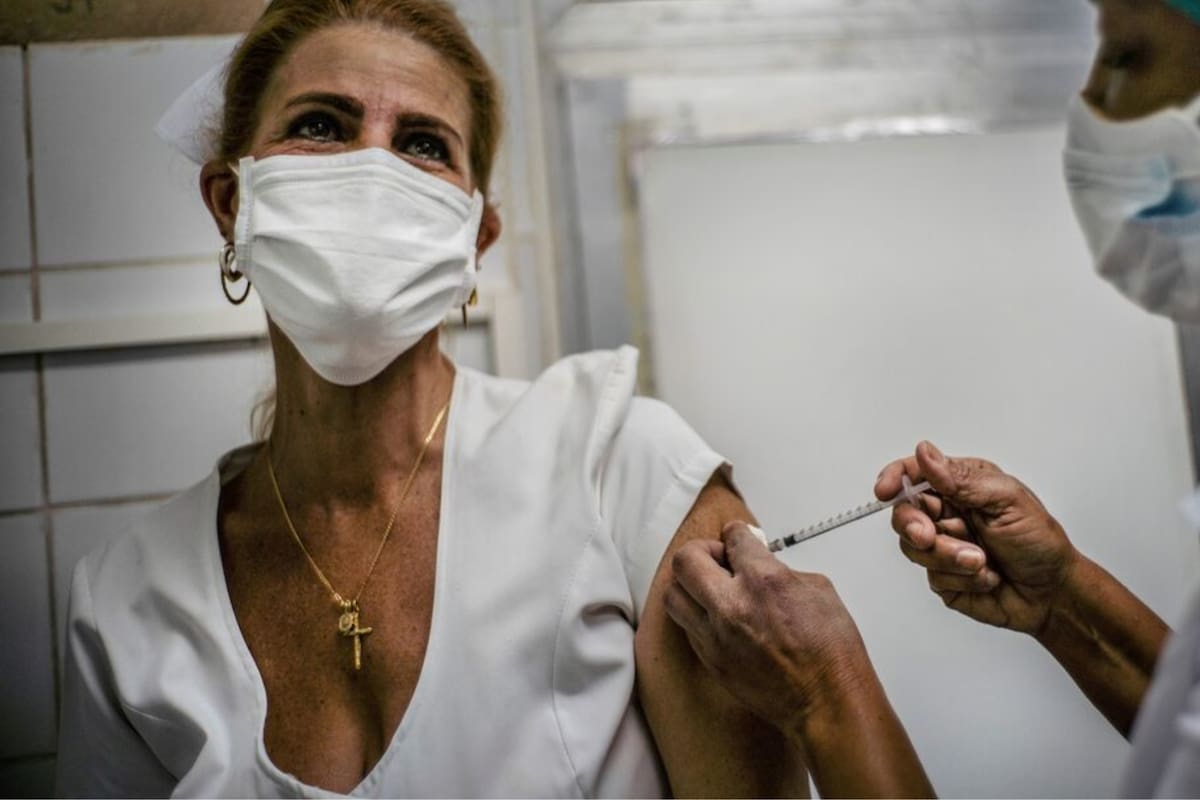Científicos cubanos desarrollan una vacuna terapéutica contra varios tipos de cáncer que ya mostró resultados alentadores en pacientes con tumores avanzados