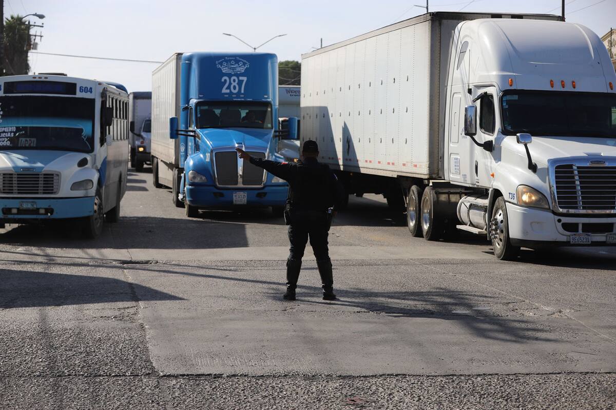 Aseguran que habrá mayor vigilancia en aduanas tras anuncio de AMLO