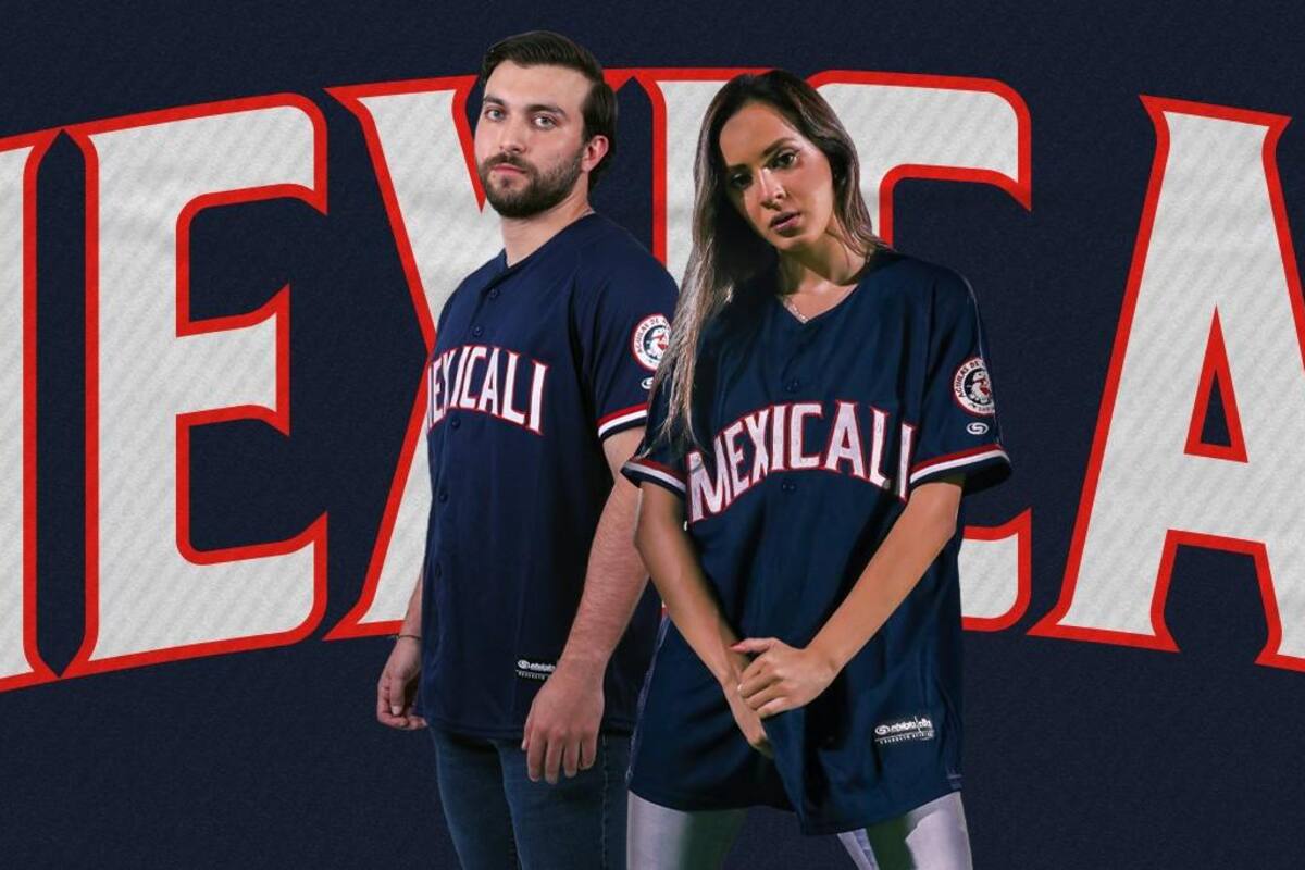 Águilas devela su casaca de gala