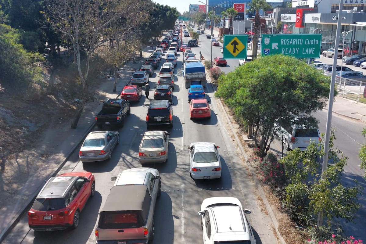 Eliminar largas filas de cruce mejoraría la calidad del aire