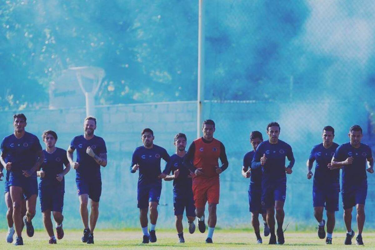 Sevilla podría pagar los 20 millones de dólares que pide Liga MX para regresar a los Tiburones Rojos