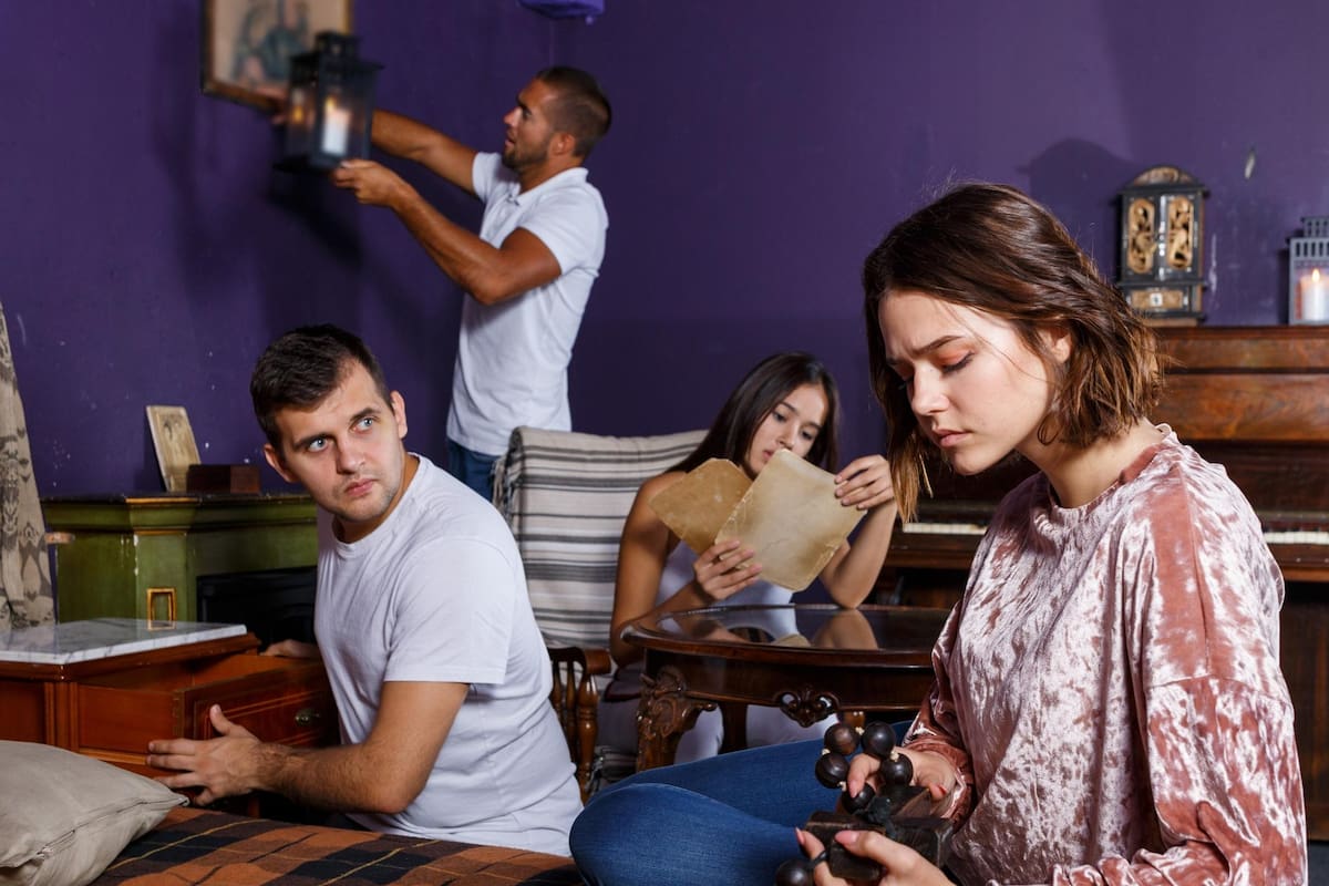 Prueba tus habilidades para resolver misterios en Escape the Room Az