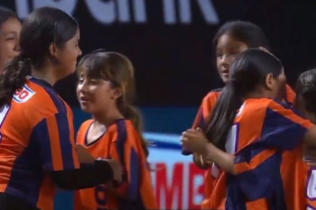 Dos colegios de Playas de TJ, ganan el Futbolito Bimbo