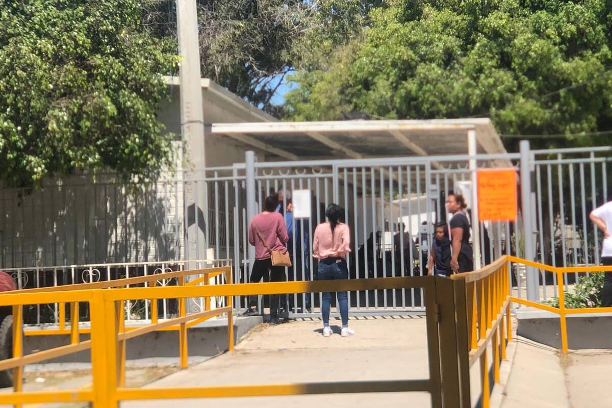 Continúa en Rosarito la falta de maestros